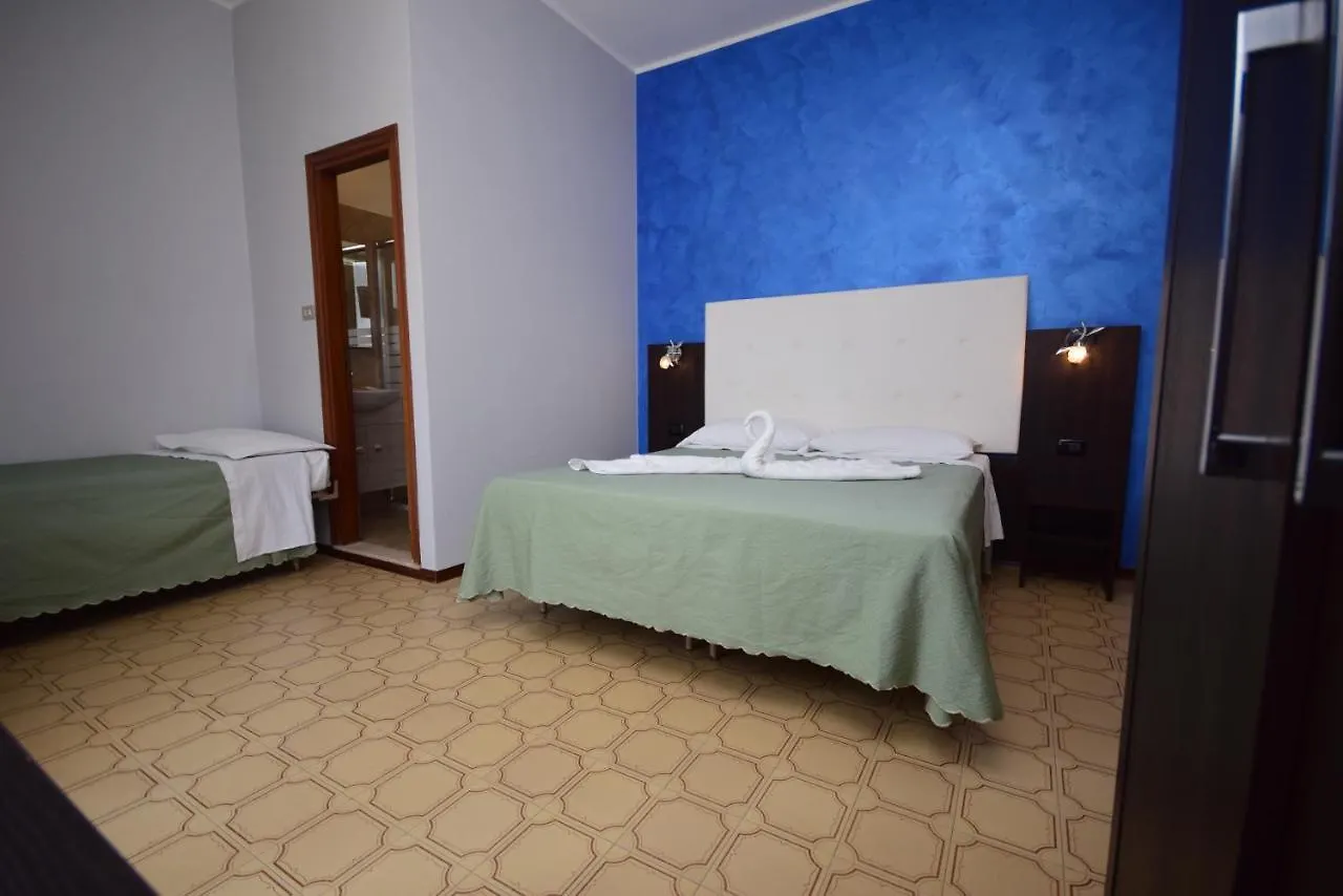 Hotel Como Rimini 2*,  Italy